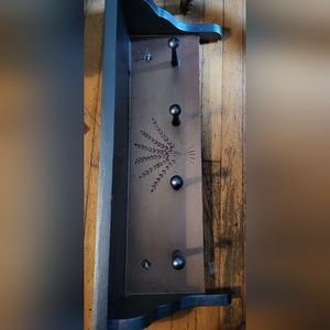 Shelf / coat and key hanger